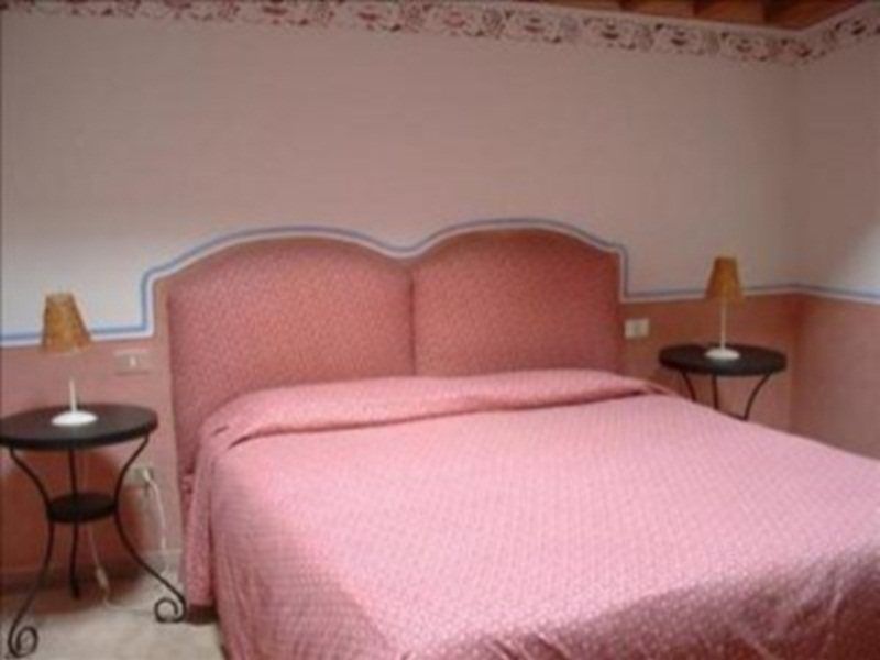 Villa Ulivi Florencia Habitación foto